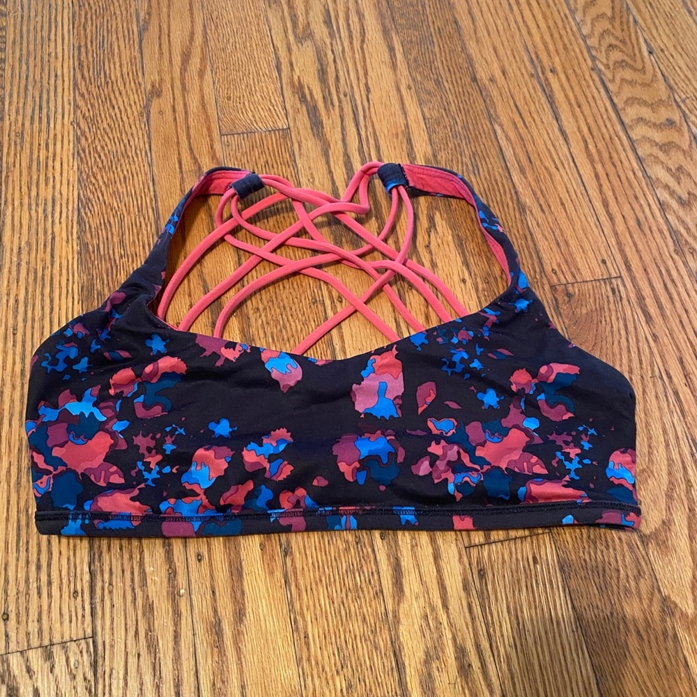 Lululemon Free to Be Wild bra